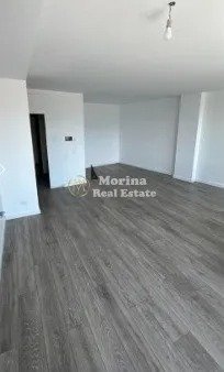 Tirane, shitet ambjent biznesi Kati 0, 35 m² 280.000 € (Selvia)