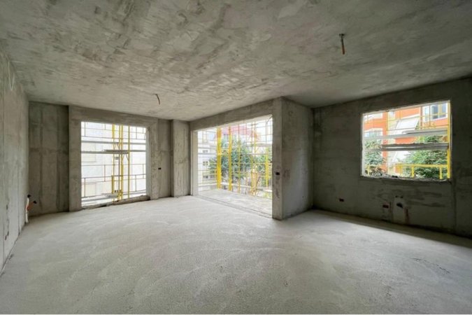 Tirane, shitet apartament 2+1 , 118 m² 236.720 € (Liqeni i Thate)