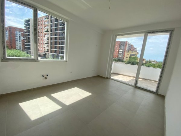 Tirane, shes apartament 1+1 Kati 2, 67 m² 126.000 € (Rruga kashar)