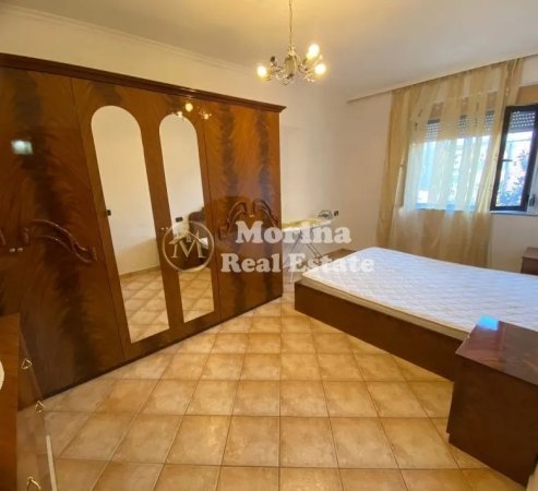 Tirane, jepet me qera apartament 2+1 Kati 4, 84 m² 550 € (Rruga Bardhok Biba, Qender)