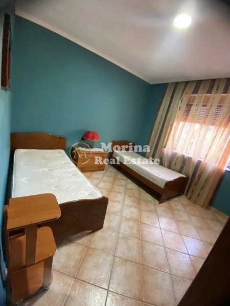 Tirane, jepet me qera apartament 2+1 Kati 4, 84 m² 550 € (Rruga Bardhok Biba, Qender)