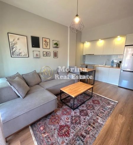Tirane, jepet me qera apartament 1+1 Kati 3, 60 m² 600 € (Liqeni i Thate, Hotel Radisson)