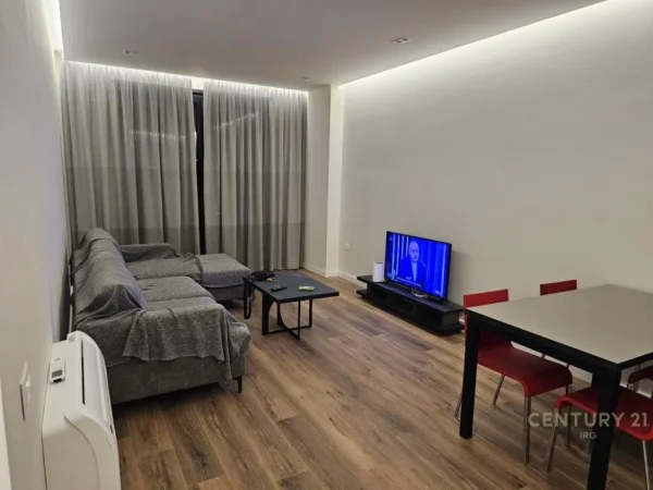 Tirane, jepet me qera apartament 1+1+Ballkon Kati 6, 80 m² 500 € 