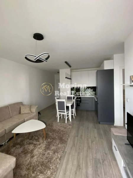Tirane, jepet me qera apartament 2+1 Kati 8, 90 m² 800 € (Don Bosko)