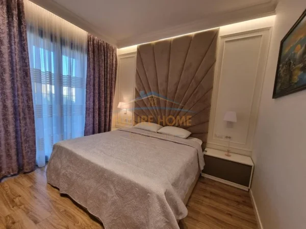 Tirane, jepet me qera apartament 2+1+2+Parking+2 Ballkone Kati 2, 114 m² 1.500 € (Rruga e Elbasanit, Park Gate)