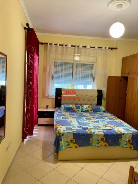 Vlore, shitet apartament 1+1+Ballkon Kati 2, 60 m² (Rruga Murat Tërbaçi)
