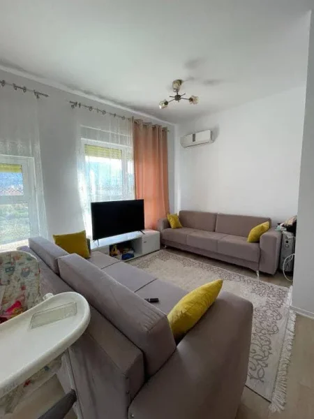 Tirane, jepet me qera apartament 2+1+Ballkon Kati 5, 90 m² 500 € (pasho hysa)