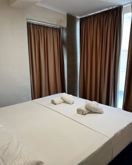 Durres, jepet me qera apartament 1+1+Ballkon , 3.200 € (shkembi i Kavajes)