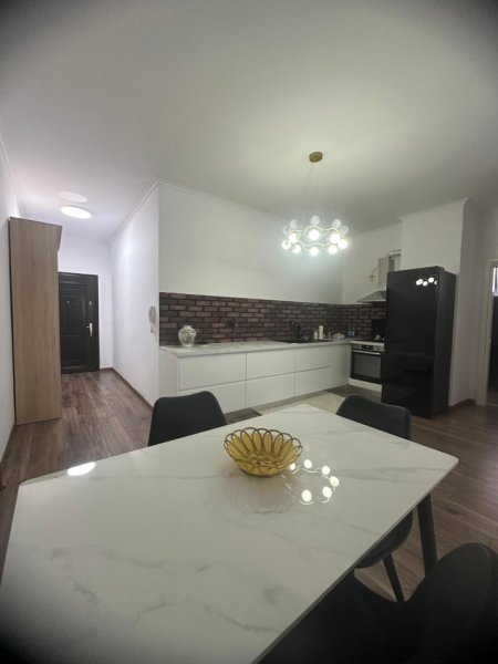 Tirane, jepet me qera apartament 1+1 Kati 3, 60 m² 650 € (Kopshtit Zoologjik.)