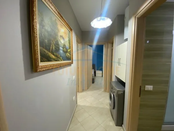 Tirane, jepet me qera apartament 2+1 Kati 2, 80 m² 750 € (21 Dhjetori , Kompleksi Kontakt)