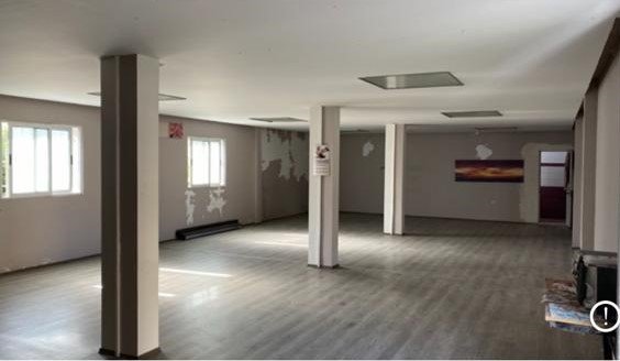 Tirane, jepet me qera garazh | post parkimi 1+1 Kati 2, 155 m² 