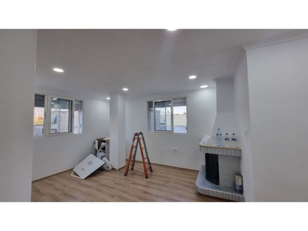 Tirane, shitet apartament 2+1+Ballkon Kati 6, 72 m² 162.000 € (Stadiumi Dinamo)