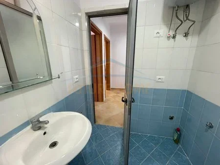 Durres, shitet apartament 1+1+Ballkon Kati 5, 70 m² 80.000 € 