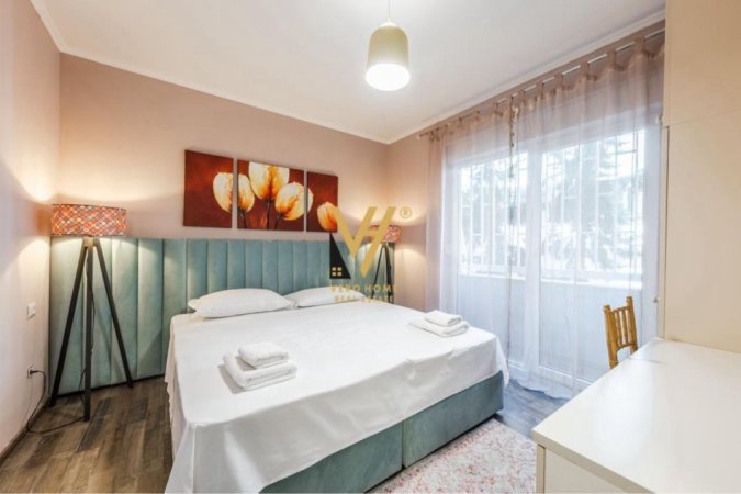 Tirane, jepet me qera apartament 2+1+Ballkon Kati 1, 114 m² 900 € (KOPSHTI ZOOLOGJIK)