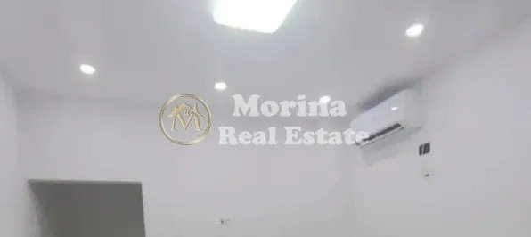 Tirane, jepet me qera garsonier Kati 1, 25 m² 400 € (Qender, Pazari Ri)