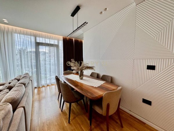 Tirane, shes apartament 2+1 Kati -2, 125 m² 530.000 € (Lake View)