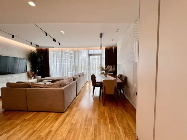 Tirane, shes apartament 2+1 Kati -2, 125 m² 530.000 € (Lake View)