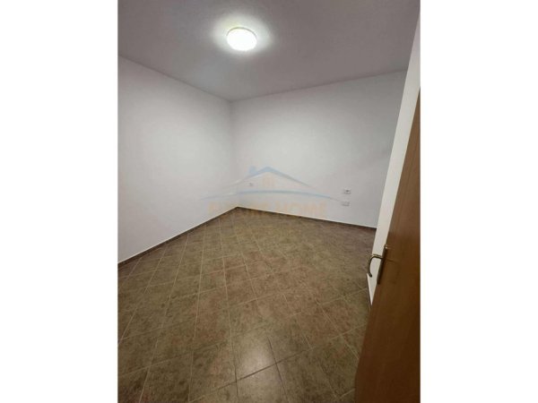 Tirane, jepet me qera apartament 2+1 Kati 5, 90 m² 370 € (Astir , Prane Viles L)