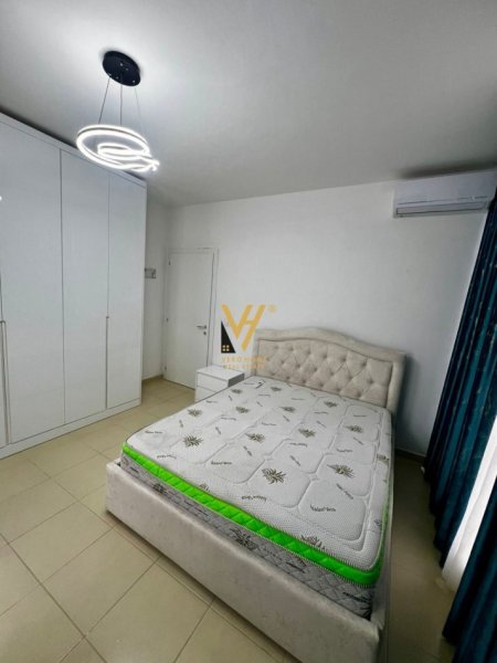 Tirane, jepet me qera apartament 2+1+Ballkon Kati 1, 95 m² 650 € (BULEVARDI I RI)