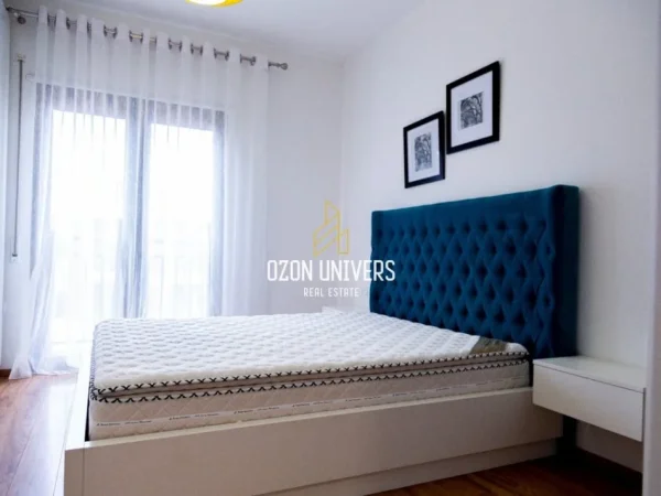 Tirane, jepet me qera apartament 2+1+Ballkon Kati 7, 97 m² 750 € (Green City Residence, Astir)