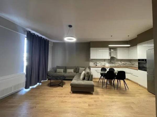 Tirane, jepet me qera apartament 2+1 Kati 7, 97 m² 850 € 