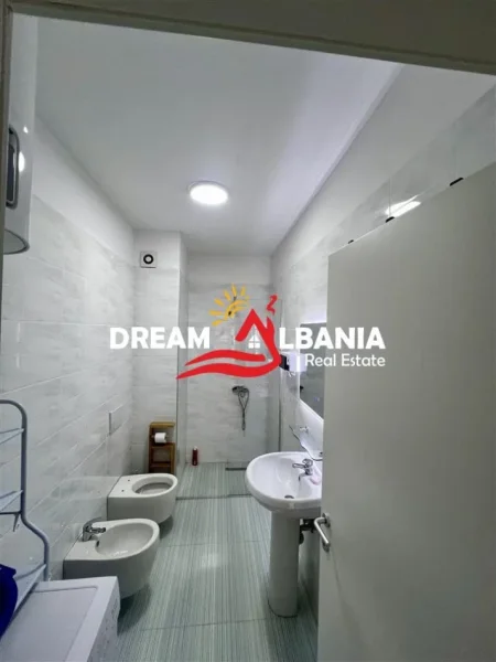 Tirane, jepet me qera apartament 2+1 , 92 m² 650 € (në Bulevardin e Ri, Pranë Rezidencës AVID)