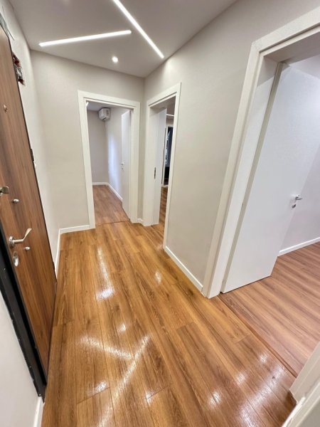 Tirane, shitet ambjent biznesi Kati 3, 97 m² (Blloku)