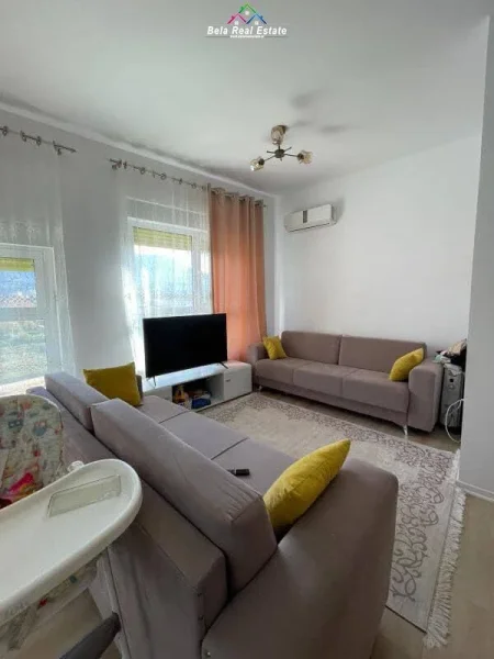Tirane, jepet me qera apartament 2+1 Kati 5, 90 m² 500 € (Ali Demi)
