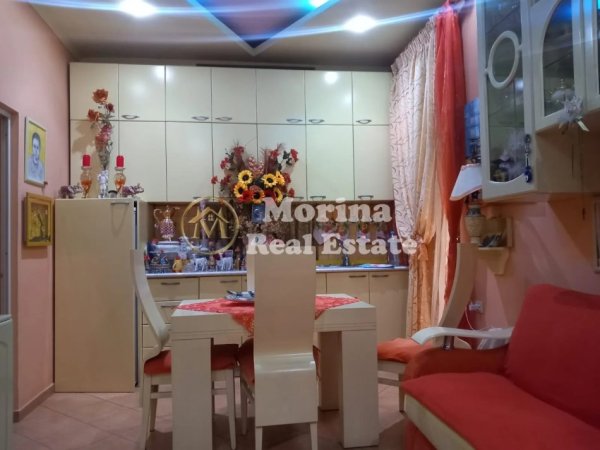 Tirane, jepet me qera apartament 1+1 Kati 3, 45 m² 500 € (Blloku)