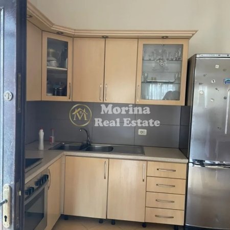 Tirane, jepet me qera apartament 2+1 Kati 3, 100 m² 500 € (Oxhaku)