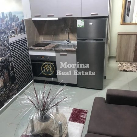 Tirane, jepet me qera apartament 1+1 Kati 3, 50 m² 500 € (Pazari Ri)