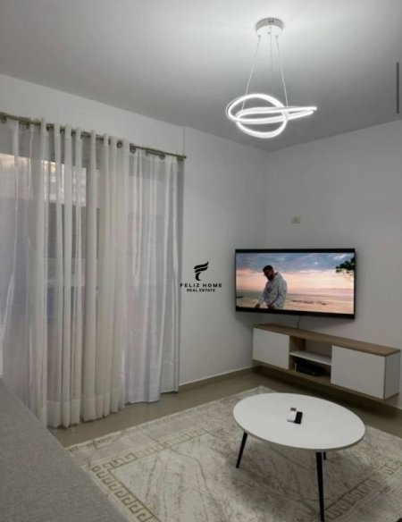 Tirane, jepet me qera apartament 1+1 Kati 4, 70 m² 500 € (ASTIR)