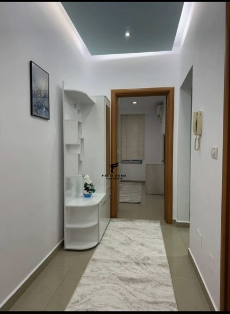 Tirane, jepet me qera apartament 1+1 Kati 4, 70 m² 500 € (ASTIR)