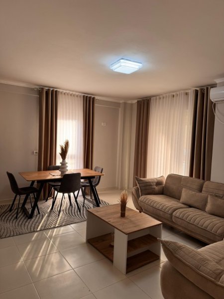 Tirane, jap me qera apartament 2+1+Ballkon Kati 5, 107 m² 800 € (prokuroria)