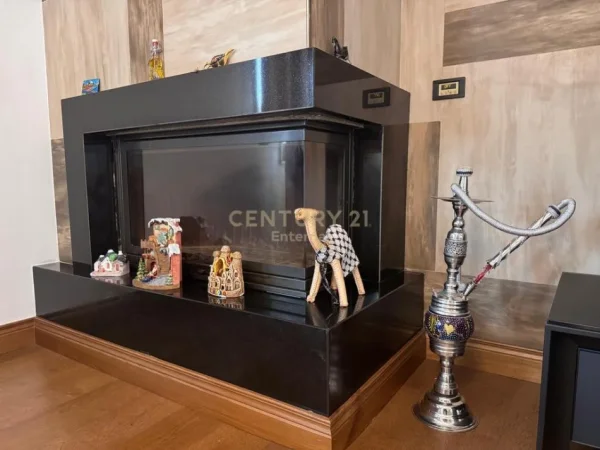 Tirane, jepet me qera apartament+verande | Penthouse 2+1+Aneks+Ballkon Kati 8, 310 m² 2.000 € 