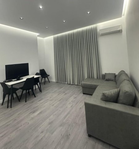 Tirane, jap me qera apartament 1+1+Ballkon Kati 2, 64 m² 700 € (Stadiumi Arena)