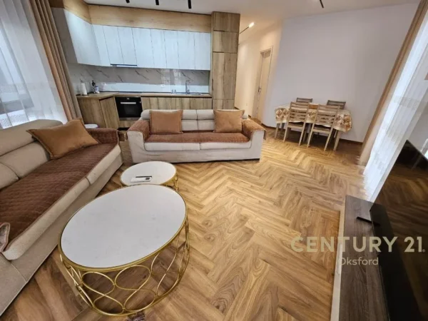 Tirane, jepet me qera apartament 2+1+Aneks+Ballkon Kati 3, 130 m² 1.200 € 