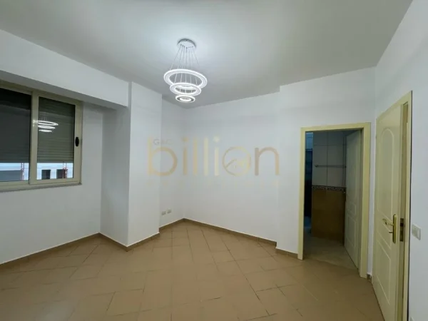 Durres, shitet apartament 2+1 Kati 3, 89 m² 92.500 € (golem /Restorant Shpiragu)
