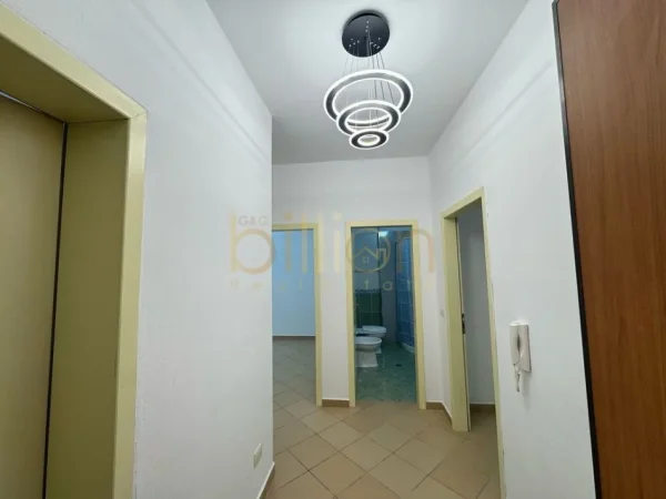 Durres, shitet apartament 2+1 Kati 3, 89 m² 92.500 € (golem /Restorant Shpiragu)