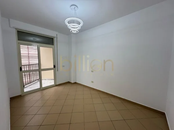 Durres, shitet apartament 2+1 Kati 3, 89 m² 92.500 € (golem /Restorant Shpiragu)