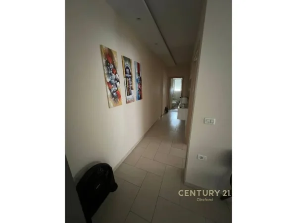 Tirane, shes apartament 2+1+Aneks+Ballkon Kati 3, 103 m² 185.000 € (Kopshti Zoologjik tek Xhamia)