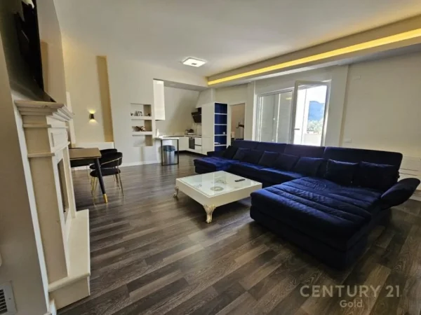 Tirane, shes 3+1+Aneks+Ballkon Kati 7, 172 m² 280.000 € (Fz)