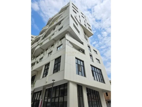 Tirane, jepet me qera apartament 1+1+Aneks+Ballkon Kati 9, 55 m² 1.000 € 