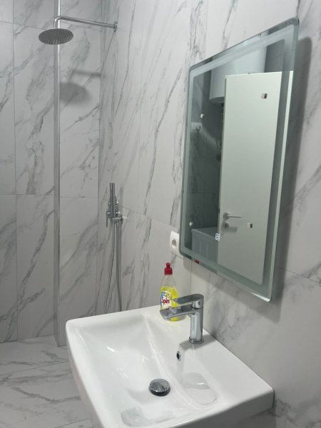 Tirane, shes apartament 2+1+Ballkon Kati 5, 85 m² 115.000 € 