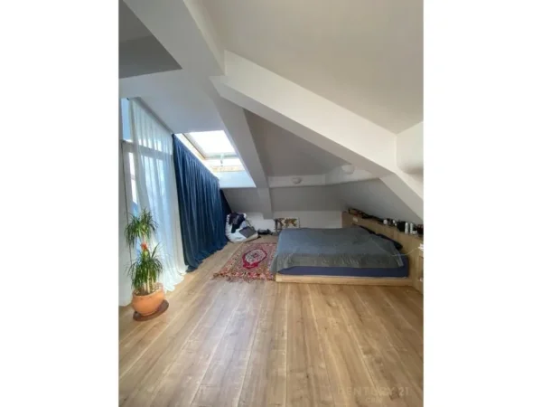 Tirane, jepet me qera apartament 1+1+Aneks+Ballkon Kati 8, 125 m² 1.700 € 