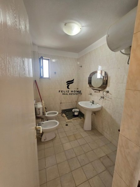 Tirane, shitet apartament 2+1 , 81 m² 165.000 € (FUSHA E AVIACIONIT)