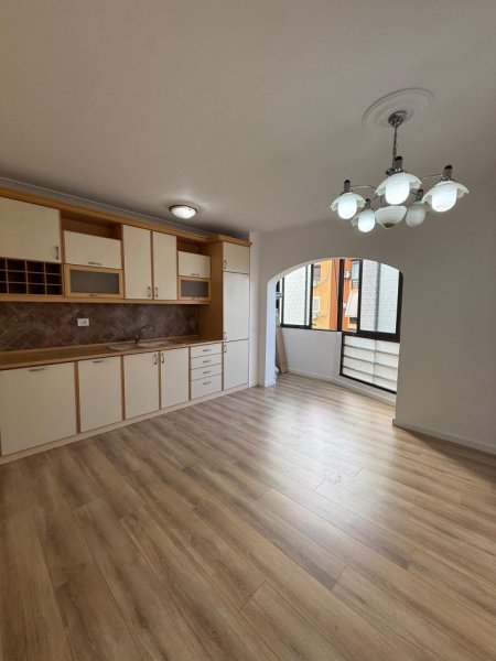 Tirane, shitet apartament 2+1 Kati 5, 81 m² 165.000 € (Ish Fusha Aviacionit)