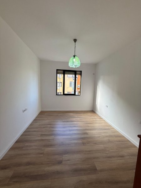 Tirane, shitet apartament 2+1 Kati 5, 81 m² 165.000 € (Ish Fusha Aviacionit)