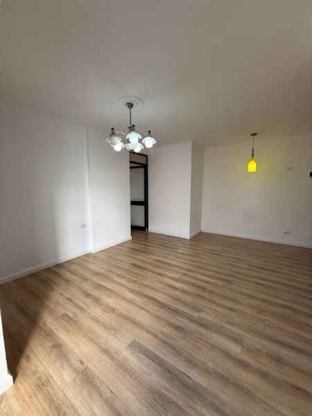 Tirane, shitet apartament 2+1 Kati 5, 81 m² 165.000 € (Ish Fusha Aviacionit)
