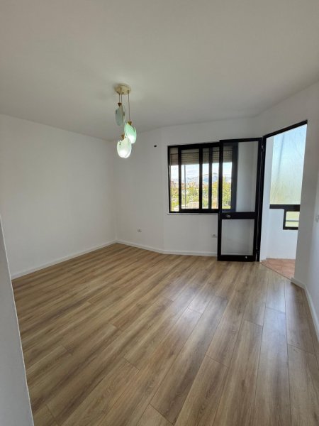 Tirane, shitet apartament 2+1 Kati 5, 81 m² 165.000 € (Ish Fusha Aviacionit)